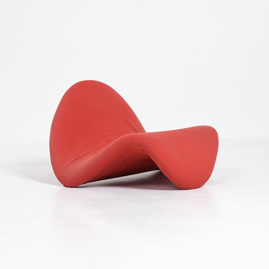 Vernieuw de iconische designstoel met een perfect passende meubelstof